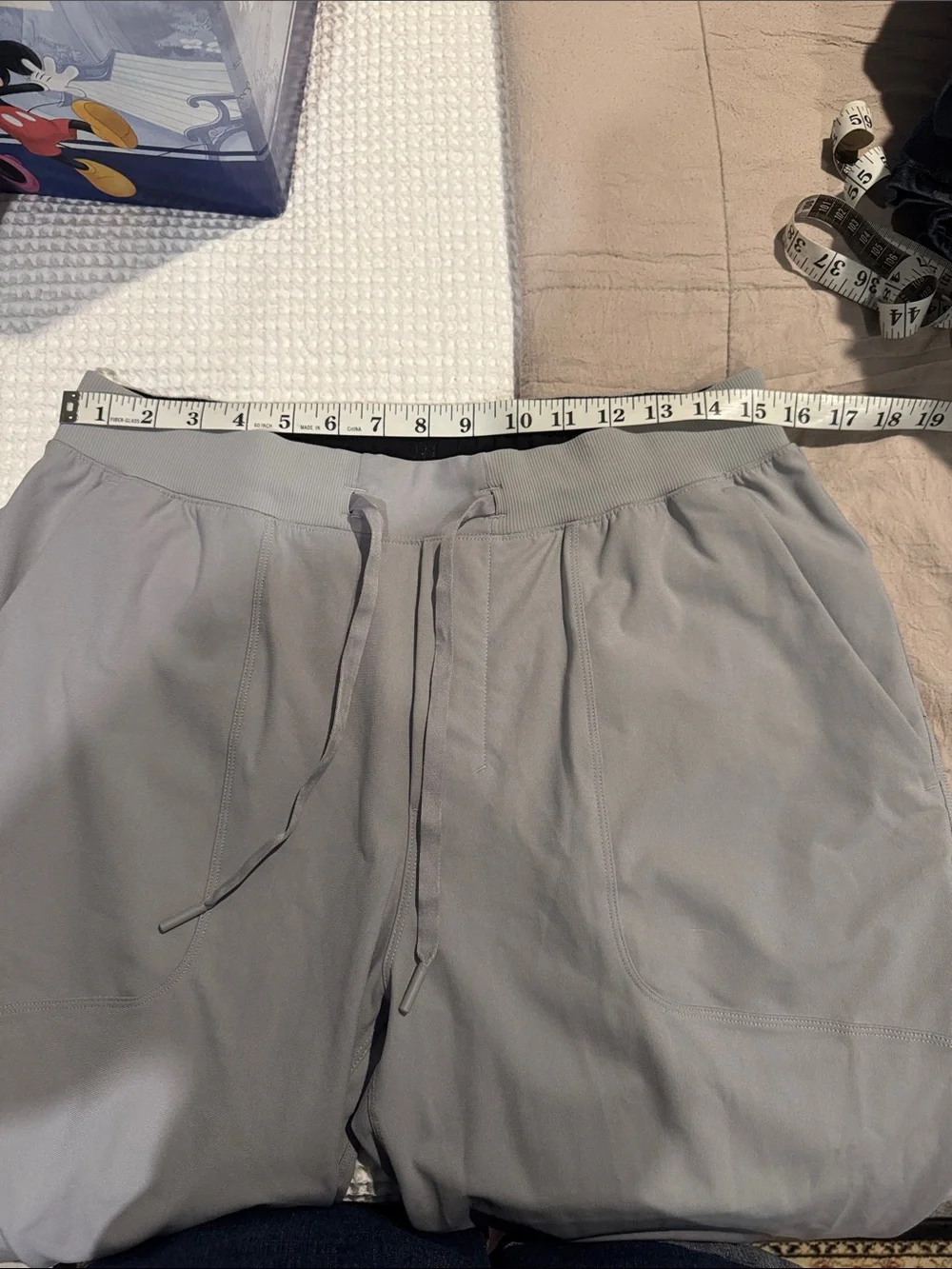 Lululemon Men's ABC Joggers Beige Men’s 33”